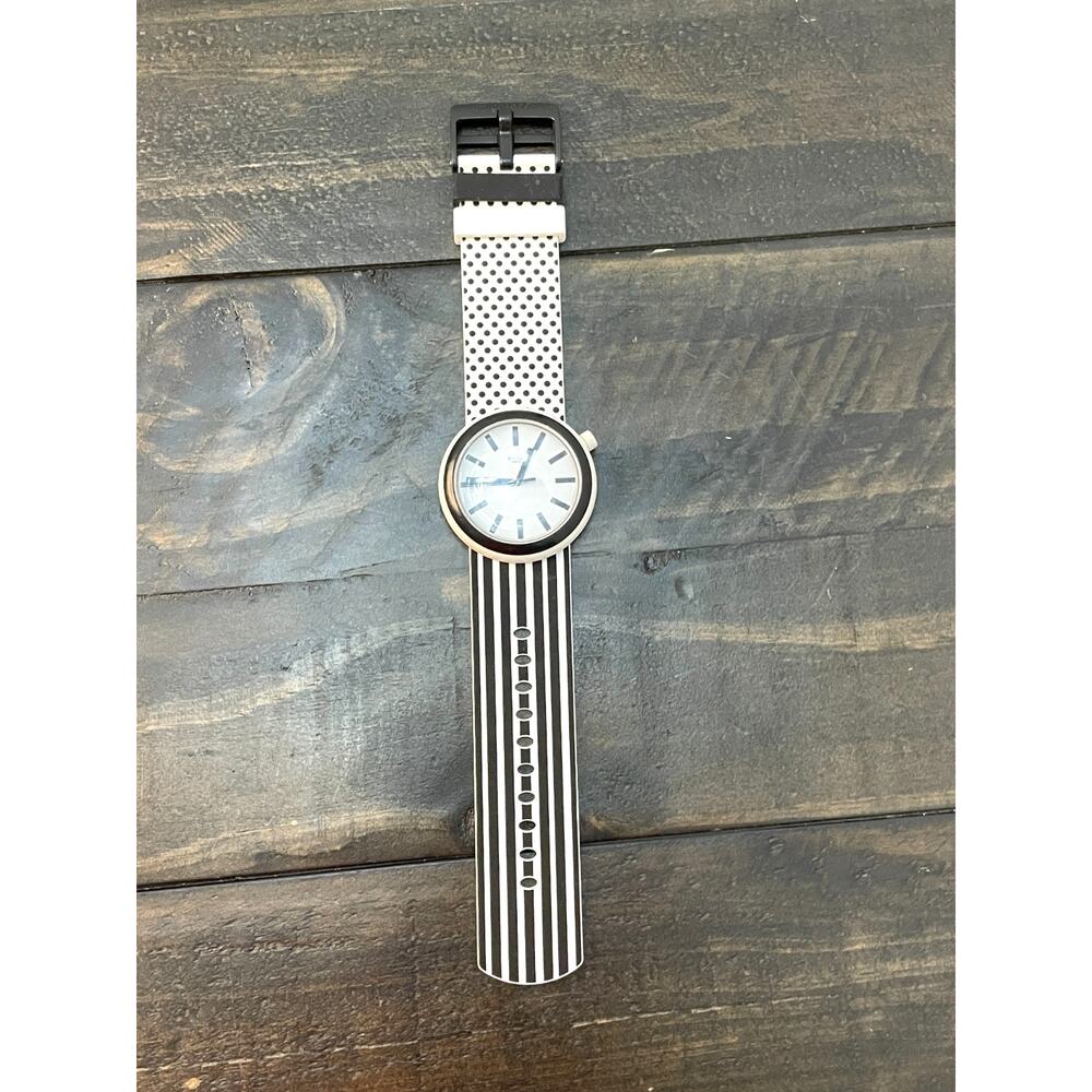 Swatch Striure SUON130 41mm Blue and White Striped Silicone Watch Swiss Working